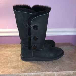 Ugg Bailey 3 button boots (black)